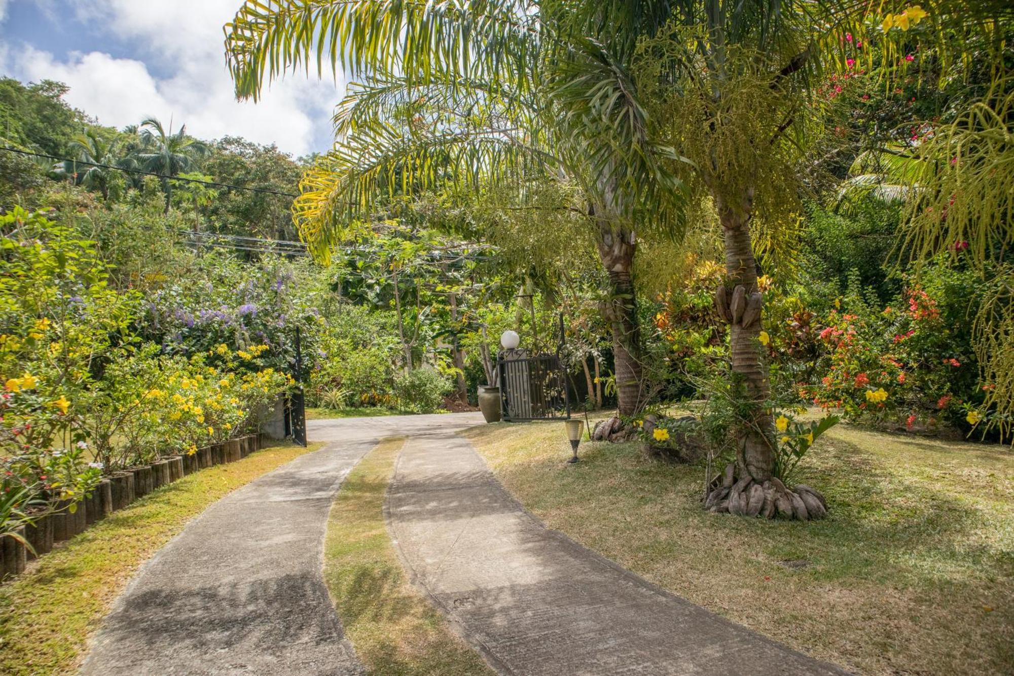 Domaine Desaubin Luxury Villas タカマカ エクステリア 写真