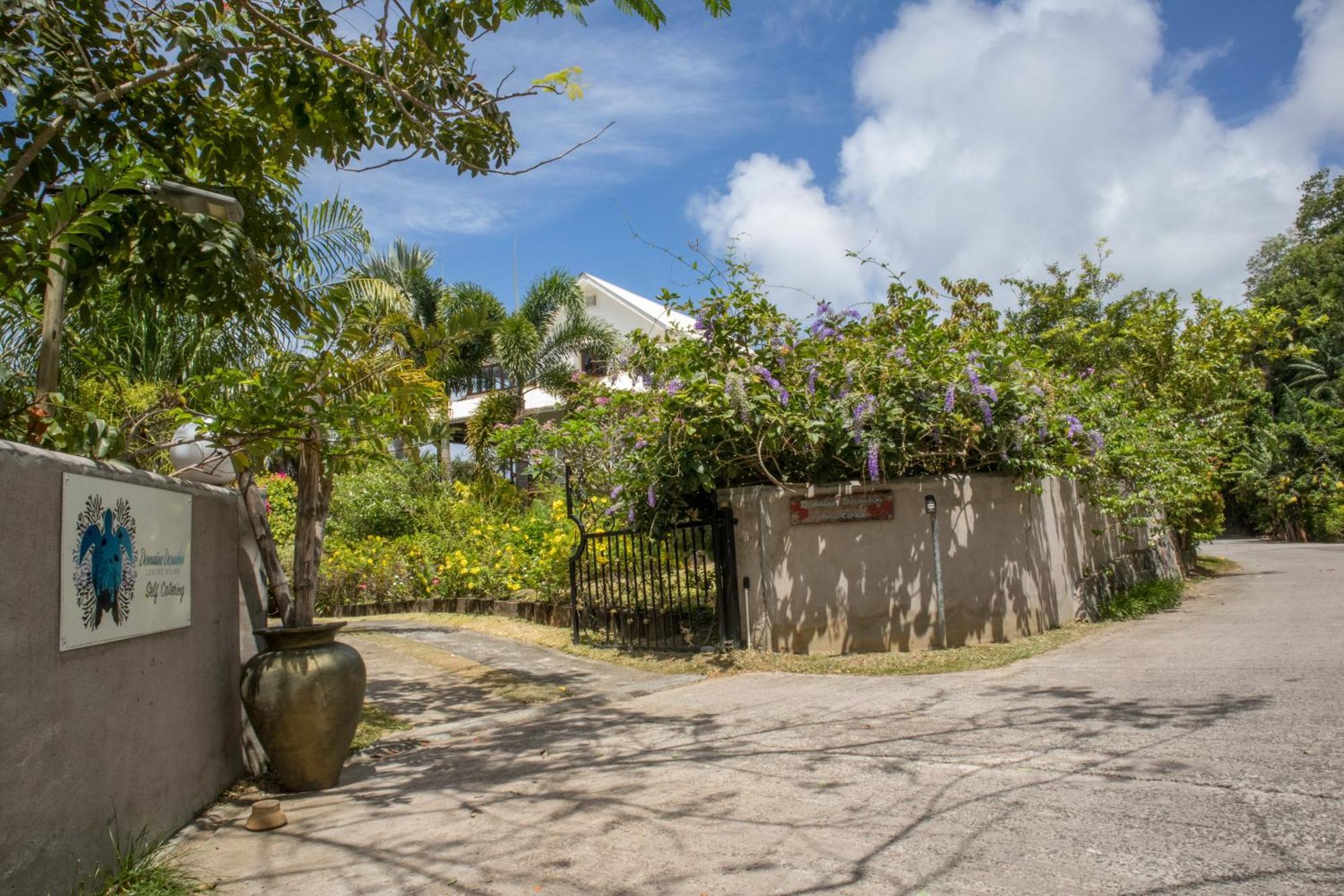 Domaine Desaubin Luxury Villas タカマカ エクステリア 写真